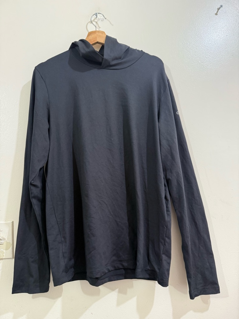 ALO Yoga Men's Black Turtleneck Long-Sleeve Top